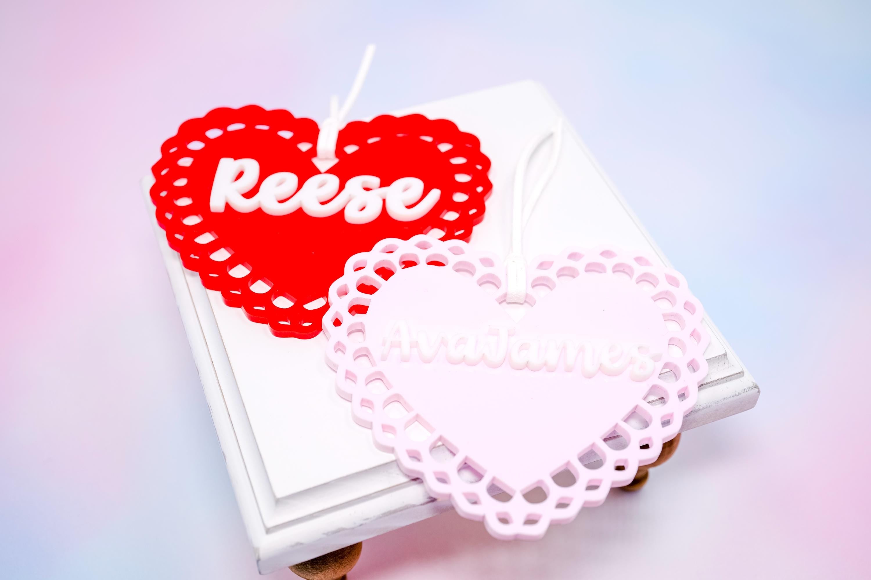 Mini Scallop Lace Heart Tag, Valentine’s Basket Doily Gift Tag, Valentine’s Day Tags, Valentine’s Day Bag Tags, Custom Name Tag