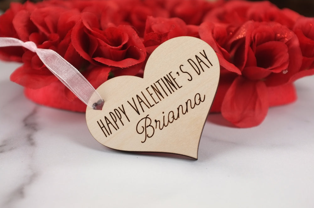 Valentine's Day Name Tag , Wooden Heart Name Tag , Gift Tags , Personalized Heart Ornament