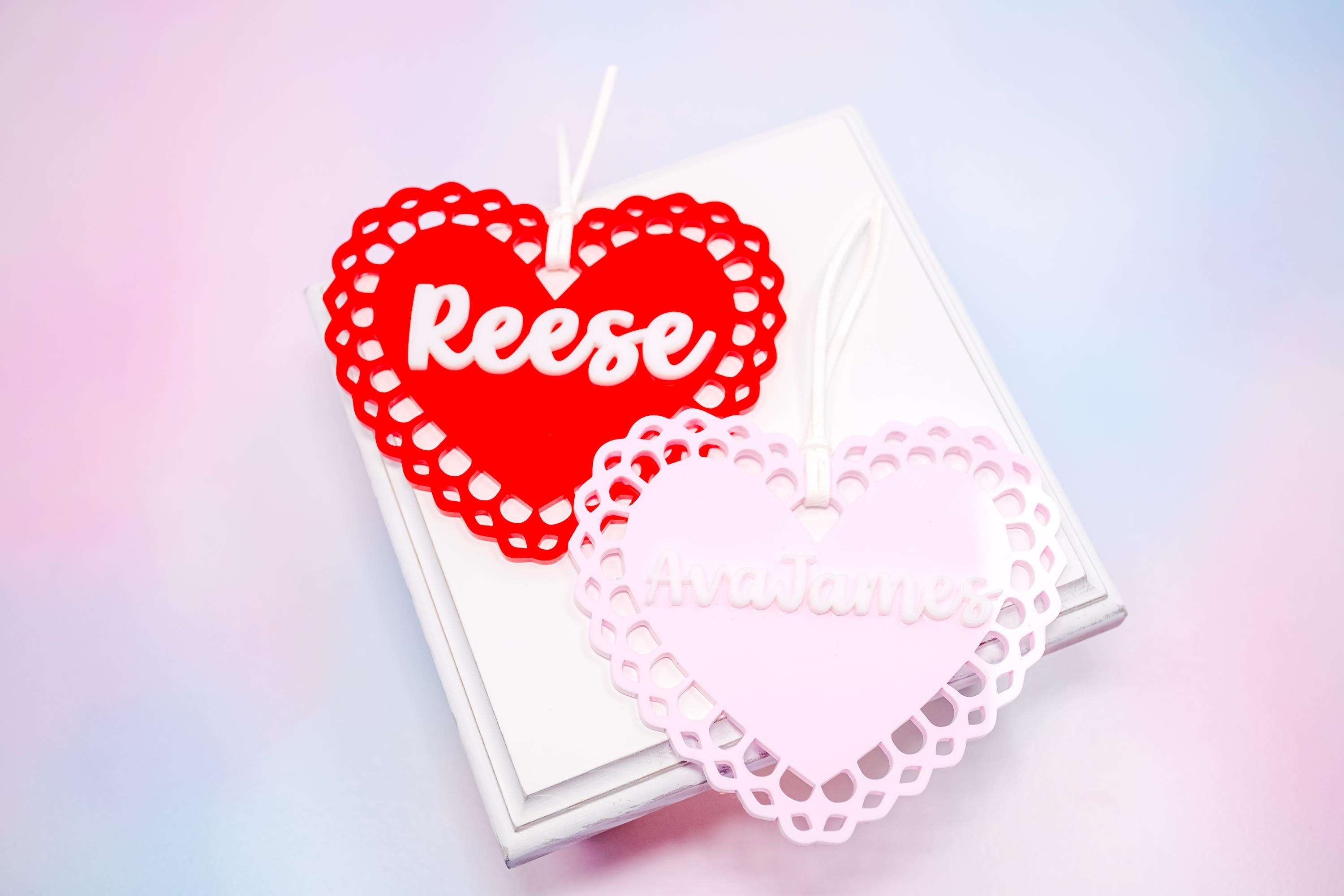 Mini Scallop Lace Heart Tag, Valentine’s Basket Doily Gift Tag, Valentine’s Day Tags, Valentine’s Day Bag Tags, Custom Name Tag