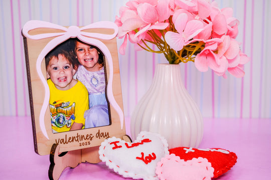 Valentine's Day Custom Photo Frame Gift, Personalized Picture Frame with stand, Gift for New Parents, Gift for Grandparents, Pink Bow Frame
